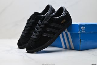 (Category: ) located in . Submitted by factory.shoes.outlet (Listing ID 1456786908, Image 1). Description: .
