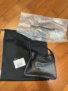 （分類：）位於 。 由 saahsa 提交（商品編號 1456885601，圖片 1）。簡介： 。