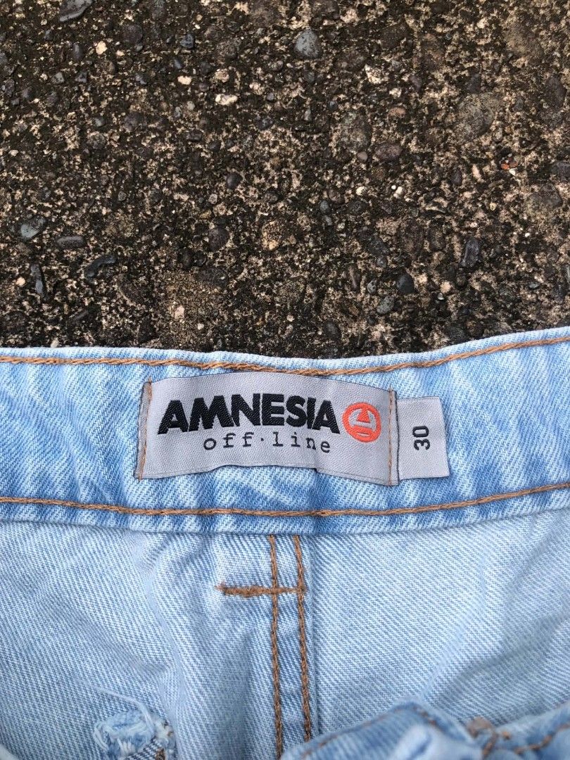 AMNESIA (Category: Shorts) located in Cabagan. Submitted by ukayflips (Listing ID 1456791886, Image 3). Description: DIMES W 30’31 L 20.5 LO 10.5 GOOD CONDITION COMPLETE TAGS ISSUE NEEDWASH.