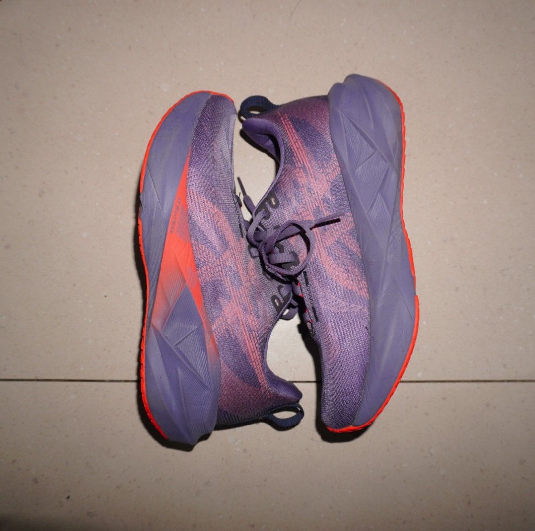 Asics Nova Blast for women sz 23eu (Category: Casual Shoes) located in Valenzuela. Submitted by ghughum (Listing ID 1456941038, Image 1). Description: small size pm.