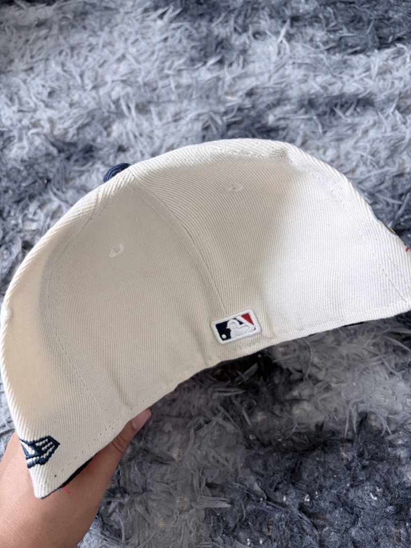 Assorted fitted cap (Category: Cap & Hats) located in Kuala Lumpur. Submitted by danializza99617 (Listing ID 1456896992, Image 3). Description: Different sizes available (refer picture) Selling one for rm20 , but take all rm70 Prefer to take all Cod area Cyberjaya , Putrajaya , Puchong , etc Pos plus rm5 .