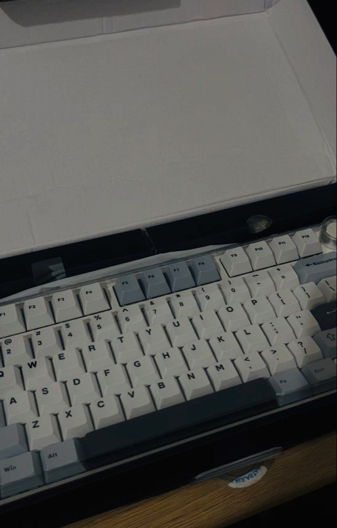 AULA F75 Mechanical Keyboard (Category: Computer Keyboard) located in Pasig City. Submitted by chllbm (Listing ID 1456820703, Image 1). Description: AULA FZ15 Mechanical Keyboard - Creamy sound - Bluetooth / wireless - Wired - RGB Lighting - Includes USB Receiver - Still with original cover 📍Meet up / ship 💰Bank transfer / e-wallet.