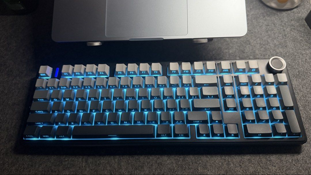 Aula F99 Pro Star Axis Tri Mode Side Carving (Category: Computer Keyboard) located in Quezon City. Submitted by mythriftdeals (Listing ID 1456843622, Image 2). Description: Creamy and Thocky Barely used Twice palang na charge..