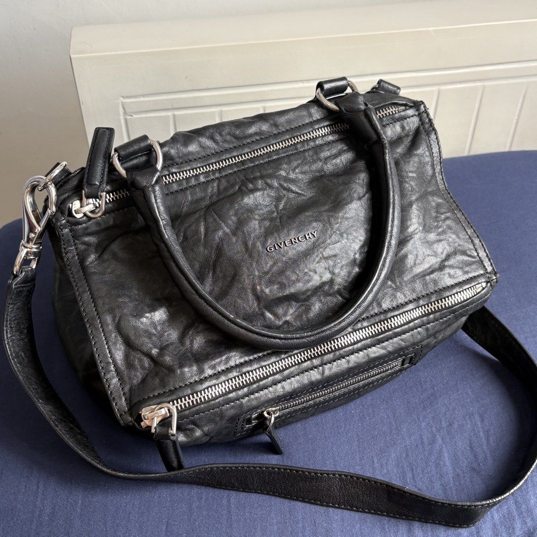 Authentic Givenchy Medium Pandora Cross body Bag (Category: Luxury Bags & Wallets) located in Manila. Submitted by snatchmybag (Listing ID 1456794767, Image 1). Description: .