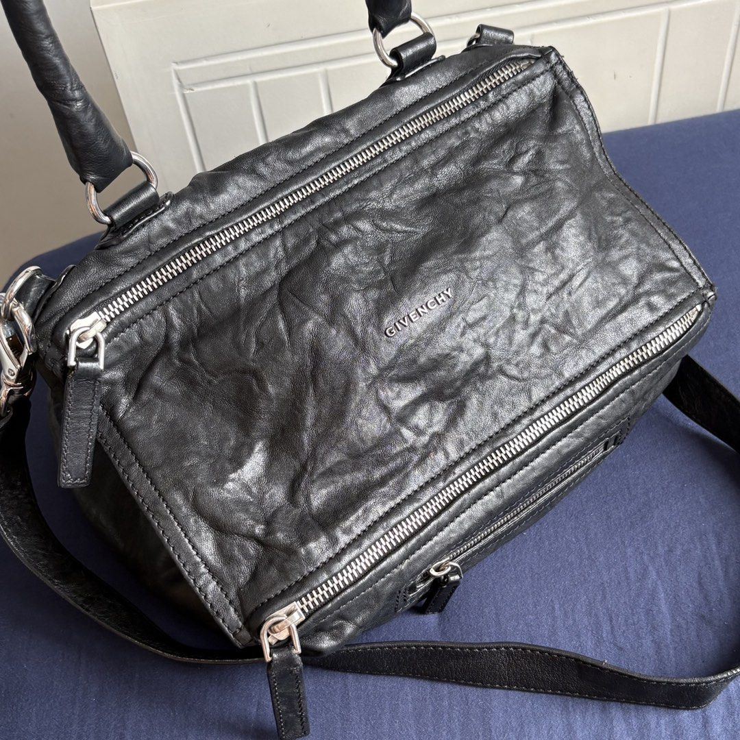Authentic Givenchy Medium Pandora Cross body Bag (Category: Luxury Bags & Wallets) located in Manila. Submitted by snatchmybag (Listing ID 1456794767, Image 2). Description: .