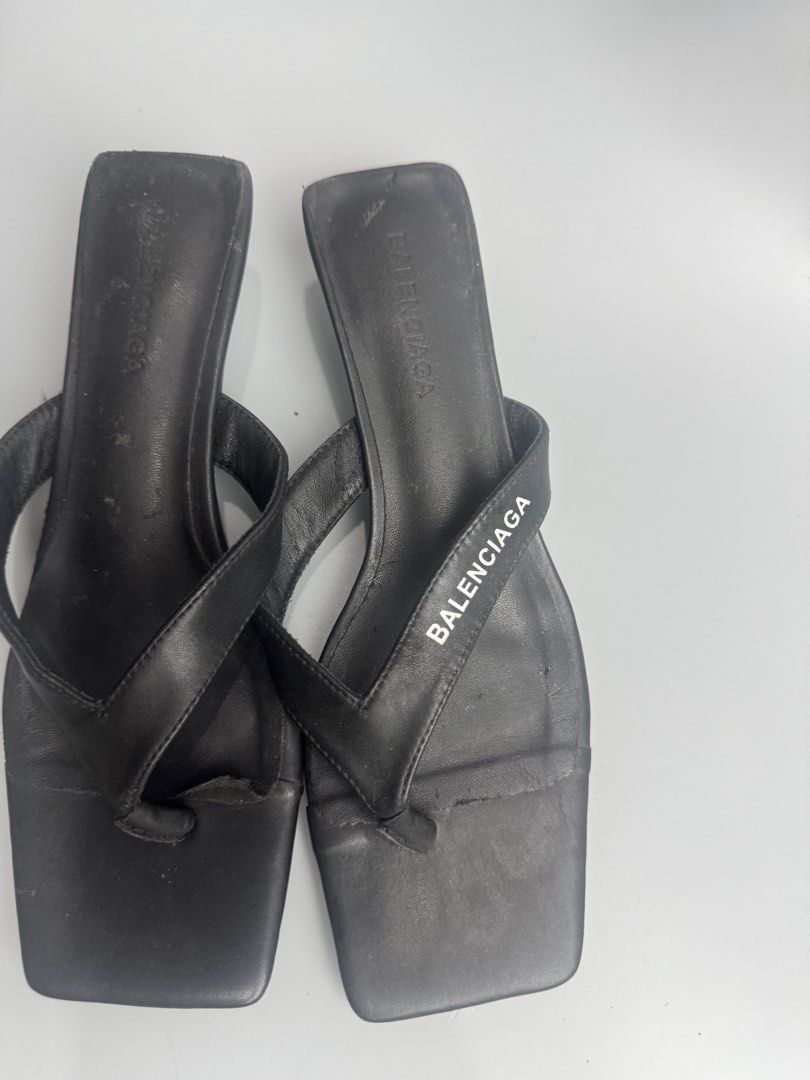 Balenciaga - Double Square Thong - Sandals (Category: Flats & Sandals) located in San Pablo. Submitted by hiddenrygn (Listing ID 1456809044, Image 3). Description: Balenciaga - Double Square Thong - Sandals Size 38 Minor signs of usage Still in good condition DM!.