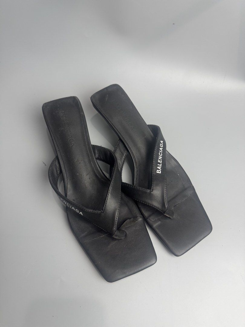 Balenciaga - Double Square Thong - Sandals (Category: Flats & Sandals) located in San Pablo. Submitted by hiddenrygn (Listing ID 1456809044, Image 1). Description: Balenciaga - Double Square Thong - Sandals Size 38 Minor signs of usage Still in good condition DM!.
