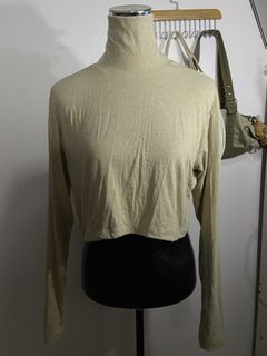 Cropped longsleeves Item koleksi 1