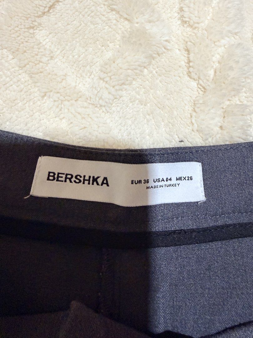Bershka Grey Tailored Trousers Size 4 (Category: Other Bottoms) located in Quezon City. Submitted by deedee12920 (Listing ID 1456838383, Image 1). Description: - Bershka Grey Tailored Trousers - Made in Turkey - Size: EUR 36 / USA 4 / MEX 26 - Classic fit - Features belt loops and back pockets - Versatile for work or casual outfits - Easy to match with various tops - Reason for selling: No longer fits - L 102cm - can fit 28-30 waist.