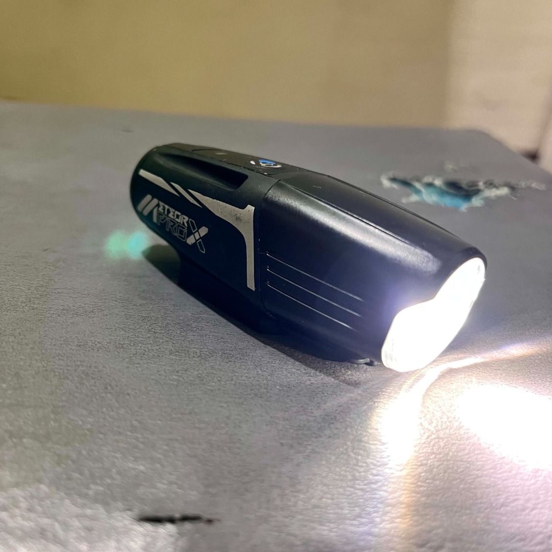 Bike Light Bundle (Both from Japan) (Category: Bicycles) located in Calamba. Submitted by ronan_rndms2026 (Listing ID 1456906995, Image 3). Description: Specs: Moon Meteor X Auto Pro - Max Output: 600 lumens - LED Type: 1 high-brightness LED - Battery: Rechargeable 1600 mAh Lithium-Ion (quick-replaceable) - Charging Time: Approx. 2.5 hours via Micro-USB - Dimensions: 88 x 30 x 29.5 mm - Weight: 85 g - Water Resistance: IPX4 (splash-proof) - Light