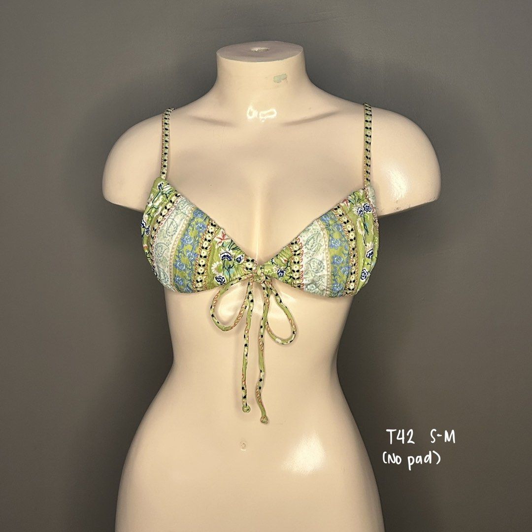 Bikini Tops P1 (Category: Bikinis & Swimsuits) located in Pili. Submitted by thingsilovedd (Listing ID 1456872316, Image 2). Description: Please see pics for details. All items ₱95 each! Buy more, more discount:)) .