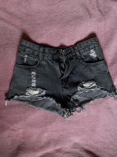 (Category: ) located in . Submitted by catyuuri (Listing ID 1456929602, Image 1). Description: .