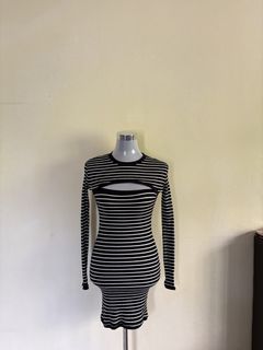 (Category: ) located in . Submitted by miawwclothes (Listing ID 1456920171, Image 1). Description: .