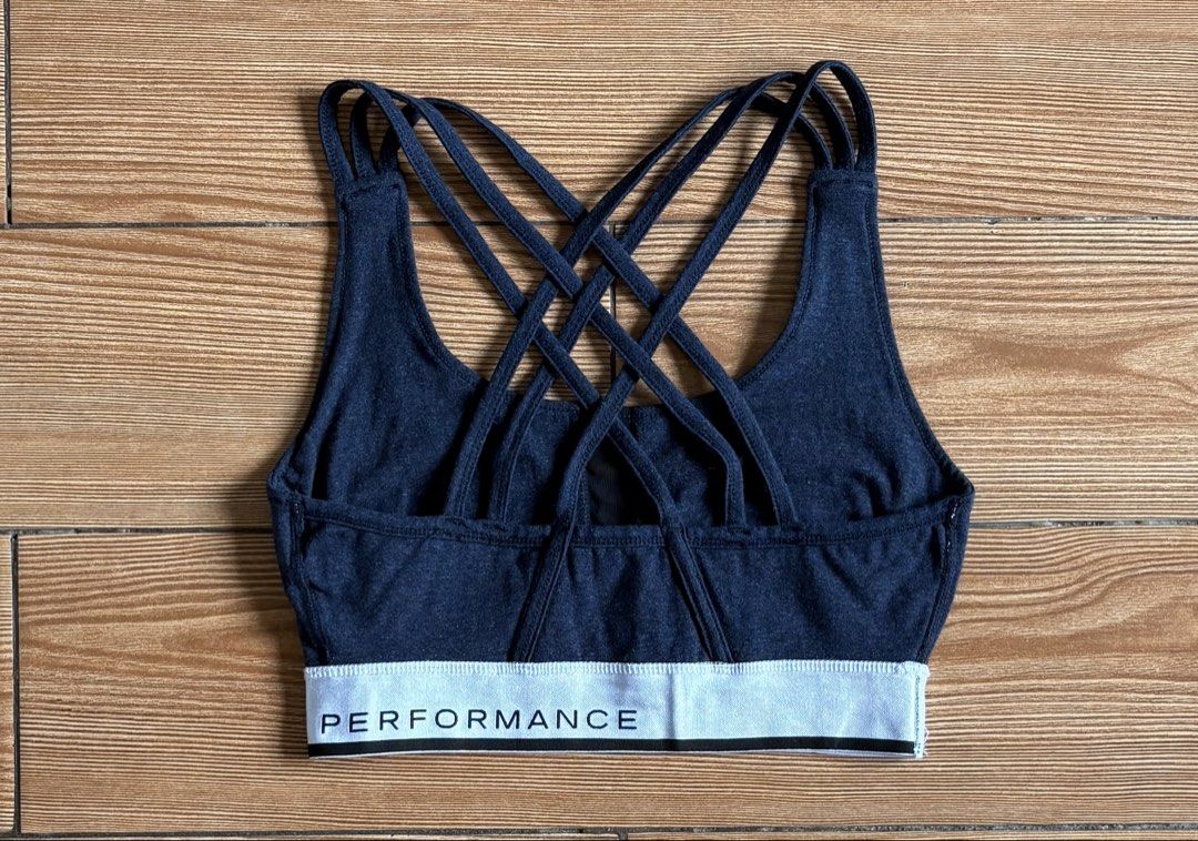 CALVIN KLEIN PERFORMANCE RACERBACK SPORTS BRA (Category: Activewear) located in Makati City. Submitted by jnc__apparel (Listing ID 1456896562, Image 2). Description: 🏷️ CALVIN KLEIN PERFORMANCE RACERBACK SPORTS BRA 📌 Dimes: 13L x 14W 📌 Size: Small for womens 📌 Condition: Like new 📌 Color rate: 10/10 📌 Issue: None ✅ Washed and ready to wear.