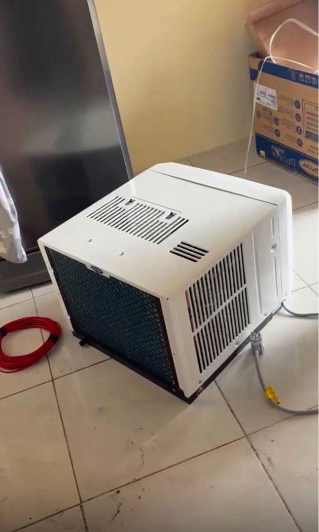 Carrier Window Type Aircon with Inverter (Category: Air Conditioning and Heating) located in Manila. Submitted by arci9307 (Listing ID 1456914903, Image 2). Description: 🔥 RUSH SALE — CARRIER 1.0HP AIRCON | ₱24,500 🔥 Barely used — only around 1 month! ✨ • Purchased May 2, 2026 • Still under warranty • No issues, working perfectly • Clean & well-maintained • Great for cooling + dehumidifying • Original receipt included • Original price ₱29,212.5