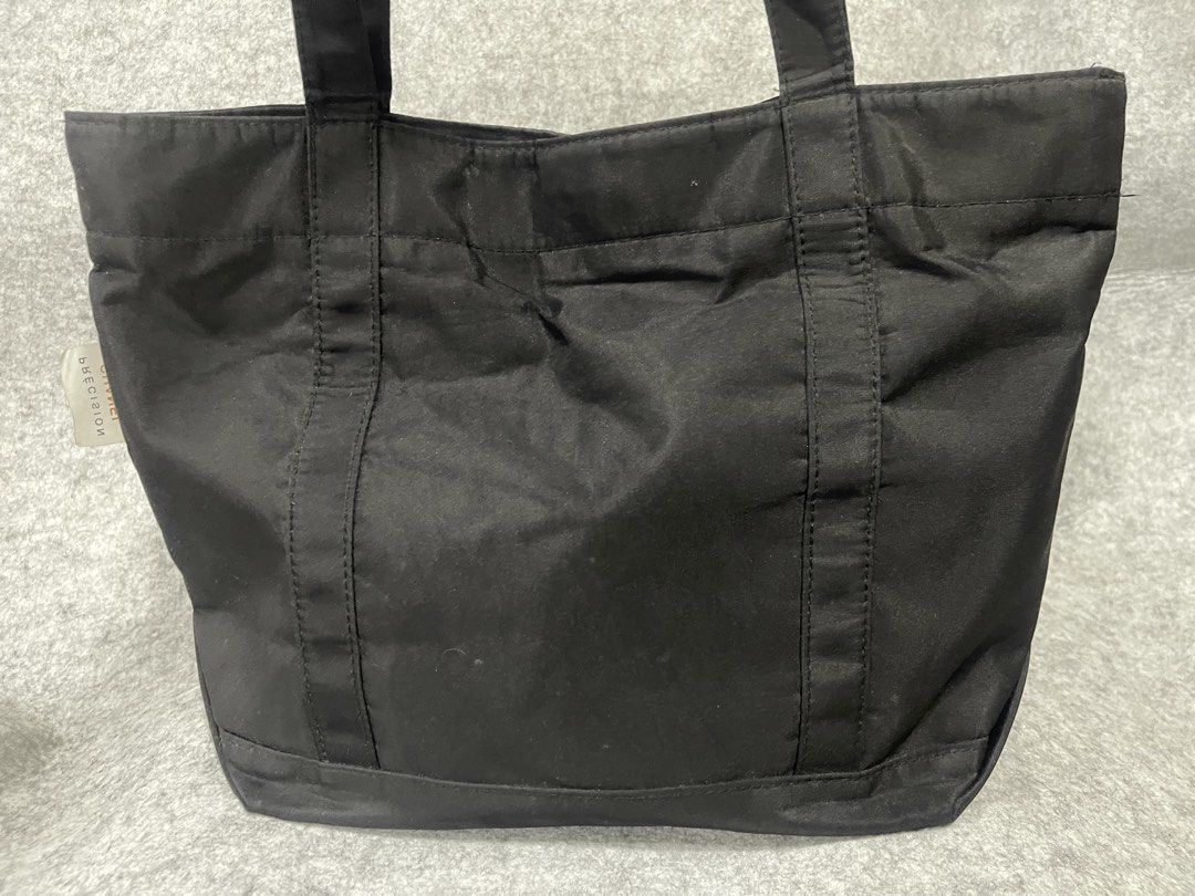 chanel (Category: Looking For) located in Calamba. Submitted by thriftingoverload (Listing ID 1456865854, Image 3). Description: plus shipping fee.