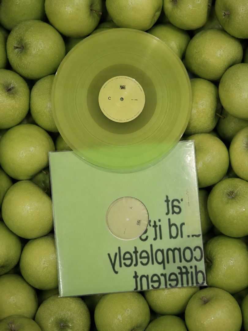 Charli XCX – Brat And It's Completely Different (Category: Vinyls) located in Manila. Submitted by jarodaily (Listing ID 1416222091, Image 3). Description: 2 x Vinyl, LP, Album, Green Translucent [Brat Green] Kindly note that the photo shown is for reference only and does not depict the exact item for sale. Looking for something else? DM us for pre-orders and price quotation 🔍 .