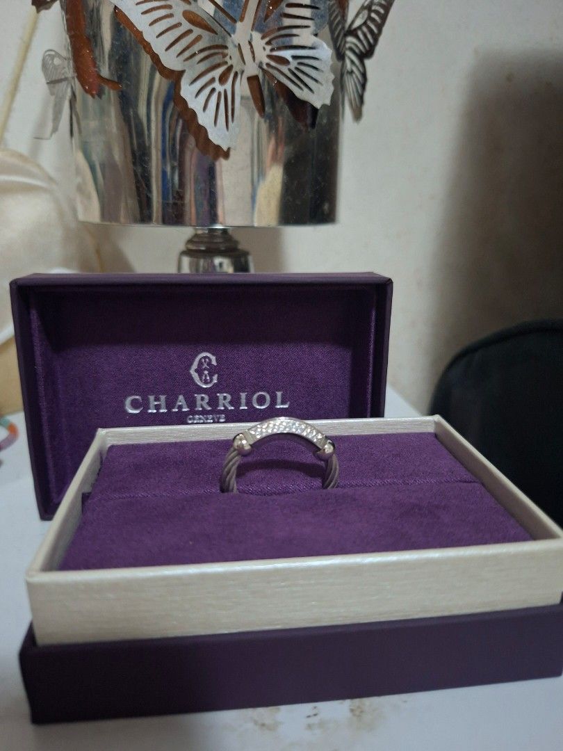 Charriol Cable Signature Better Half Ring Sterling Silver (Category: Rings) located in Manila. Submitted by yanakolekzione (Listing ID 1456907112, Image 1). Description: - Authentic Charriol ring - Sterling silver with iconic twisted cable design - Small bead details on the sides - Comes with original Charriol box RFS : nag slim ng konti sa weight kaya naging malaki sa akin ang ring.