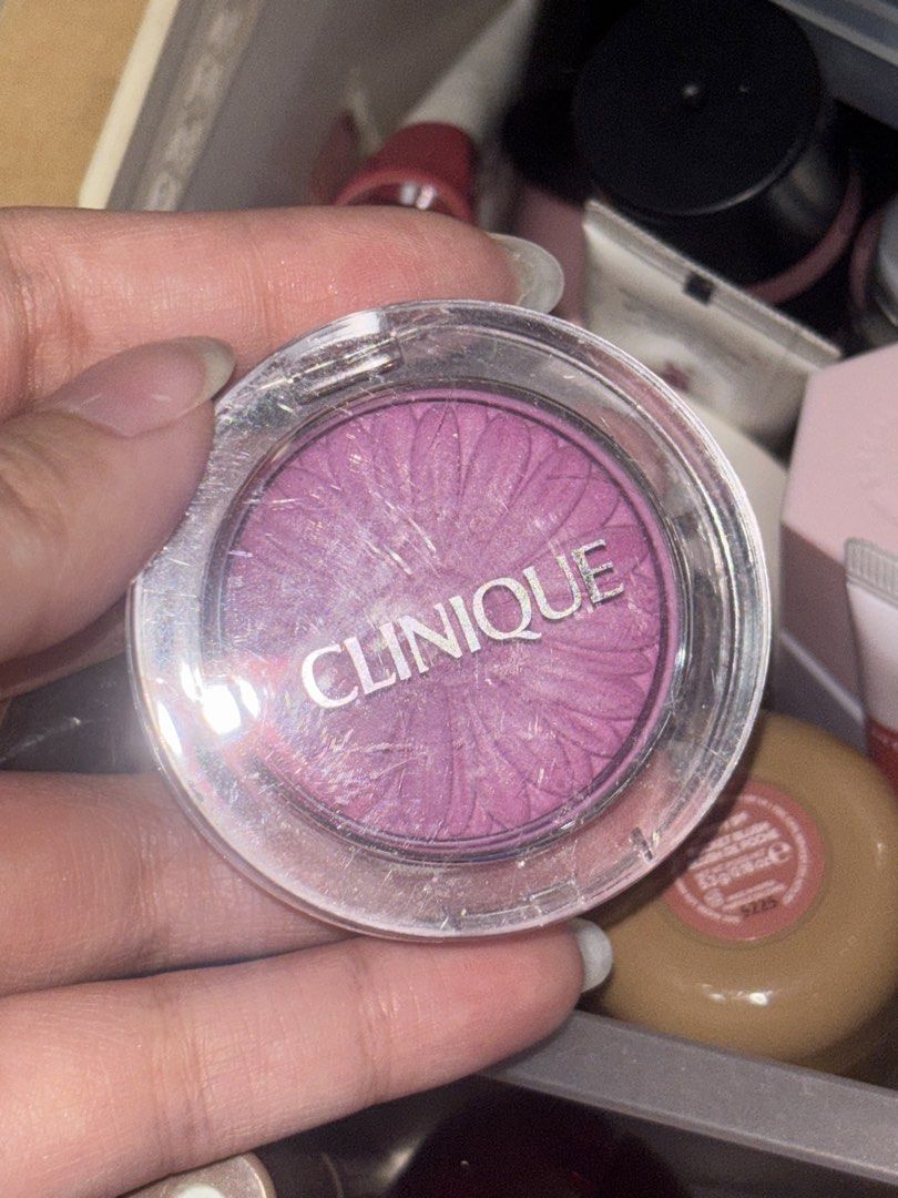 Clinique Cheek Pop Blush 15 Pansy Pop (Category: Makeup) located in Quezon City. Submitted by jesclle (Listing ID 1456942673, Image 3). Description: - Clinique Cheek Pop blush - Shade: 15 Pansy Pop - Color: Lovely lavender-pink - Formula: Buildable, provides a natural flush - Condition: Plenty of product remaining - Reason for selling: Too many blushes.