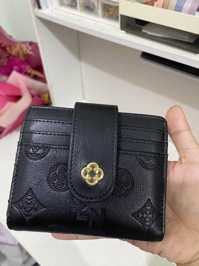 CLN Wallet; Take 2 (Category: Wallets & Card holders) located in Cotabato. Submitted by inombeer (Listing ID 1456925726, Image 3). Description: - CLN wallet - Bought from CLN official orange app store - Used for few weeks, not functional for my personality - Take 2!!! - With box .