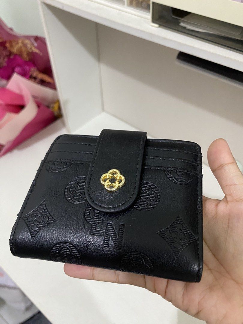 CLN Wallet; Take 2 (Category: Wallets & Card holders) located in Cotabato. Submitted by inombeer (Listing ID 1456925726, Image 2). Description: - CLN wallet - Bought from CLN official orange app store - Used for few weeks, not functional for my personality - Take 2!!! - With box .