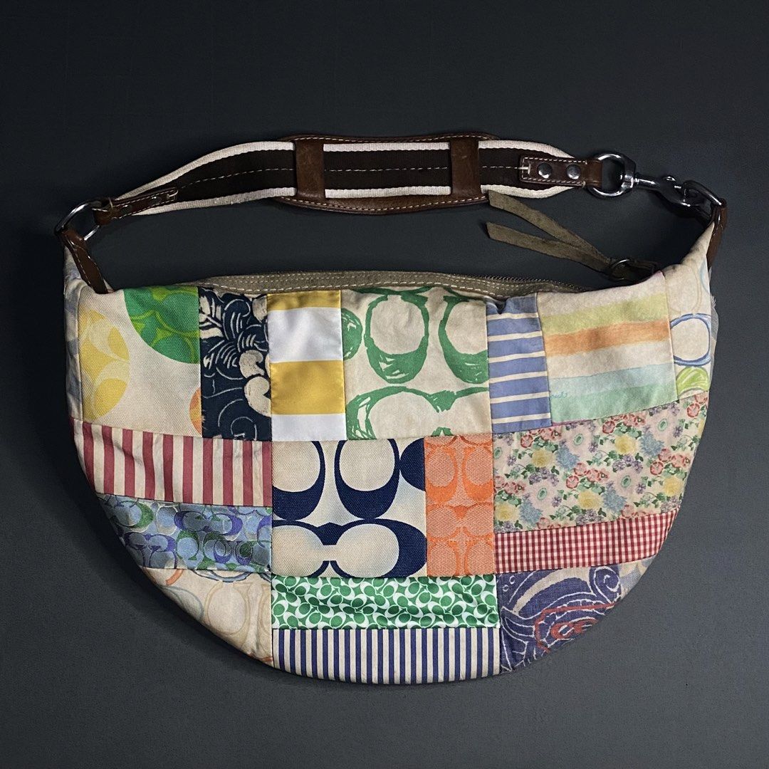 Coach Hamptons Weekend Patchwork Signature Scribble Hobo Bag (Category: Shoulder Bags) located in Cavite. Submitted by lit_loots (Listing ID 1456918175, Image 2). Description: Issue rubs, see the pics.