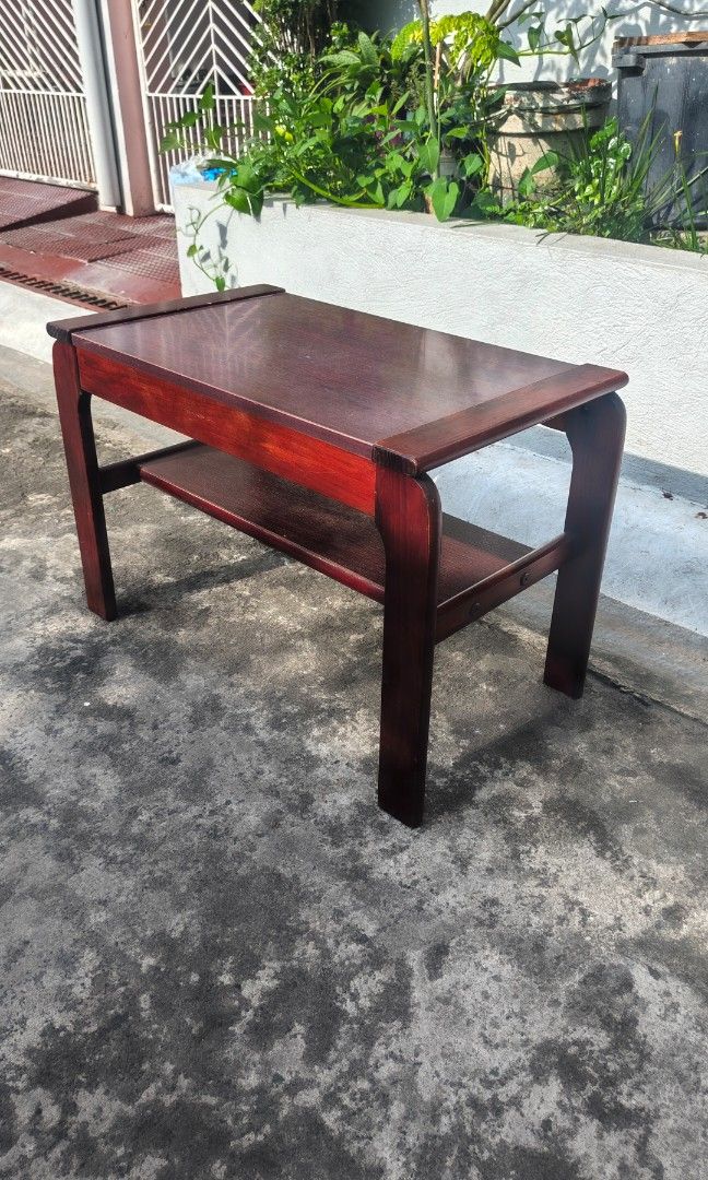 Coffee table (Category: Tables & Sets) located in Manila. Submitted by tonyhawk0592 (Listing ID 1456874810, Image 3). Description: .