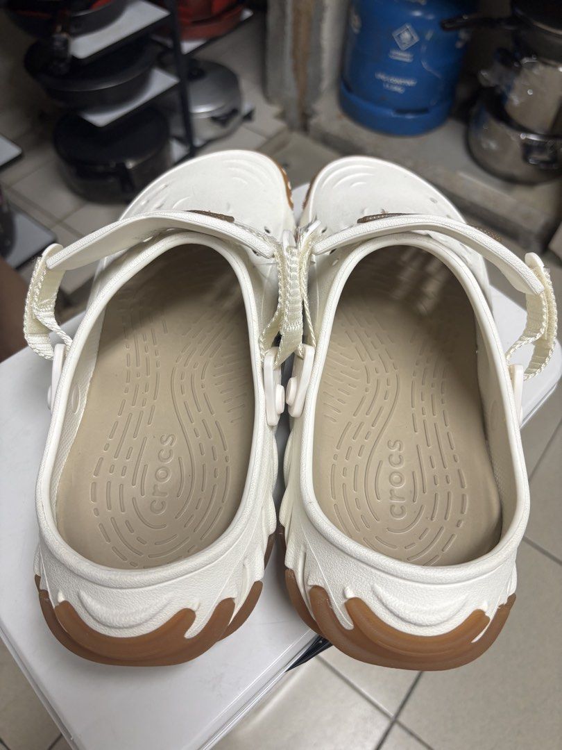 Crocs Echo Gum Clog White Brown Size M9/W11 (Category: Slippers & Slides) located in Manila. Submitted by prelovedbymeryll (Listing ID 1456854278, Image 3). Description: bnew original rfs: want different color.