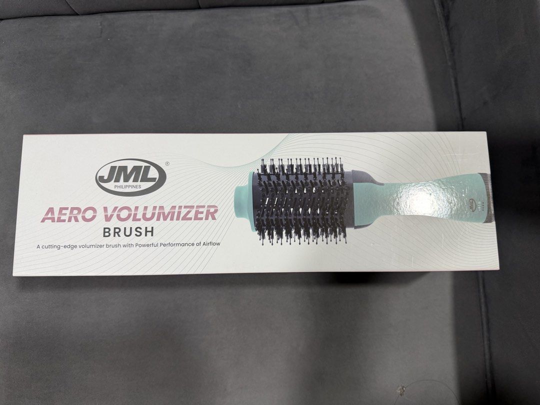 Curler Blower (Category: Hair) located in Manila. Submitted by laasty (Listing ID 1456819306, Image 3). Description: - Bought from Watsons this year - Will clean before shipping Rfs: I have another one.