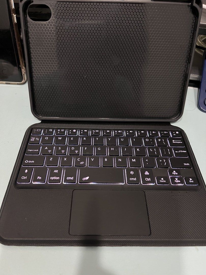 Ipad mini 6. Detachable keyboard case with track pad. (Category: Others) located in San Pablo. Submitted by anshinsuru (Listing ID 1456892946, Image 3). Description: Good as new. Keys are all crisp, can change backlight colors. Track pad is smooth Bought this 1800. decluttering .