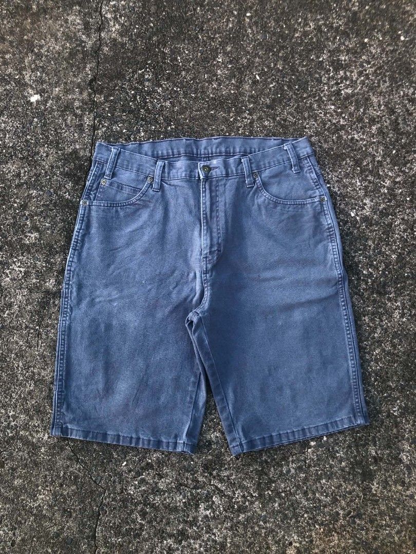 DICKIES (Category: Shorts) located in Cabagan. Submitted by ukayflips (Listing ID 1456790674, Image 3). Description: DIMES W 33’34 L 22 LO 10 GOOD CONDITION COMPLETE TAGS ISSUE NEEDWASH.
