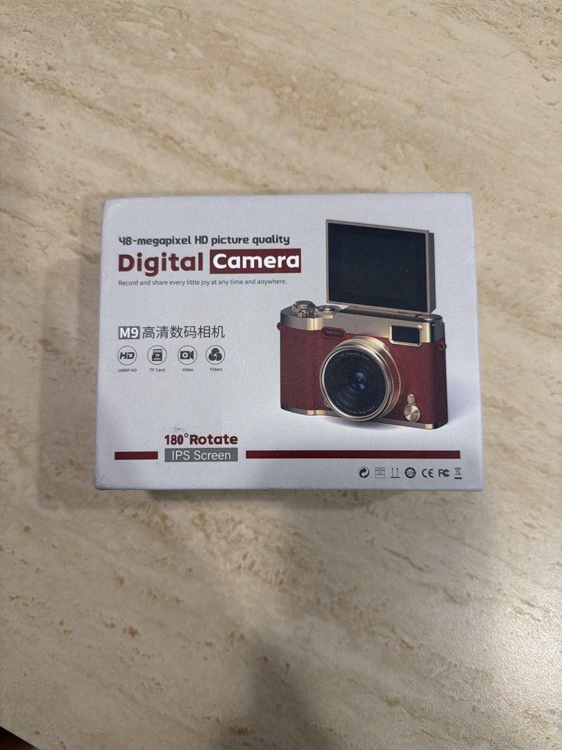 Digital camera （分類：相機）位於 Hong Kong。 由 juzachillguy 提交（商品編號 1456942277，圖片 1）。簡介： 。