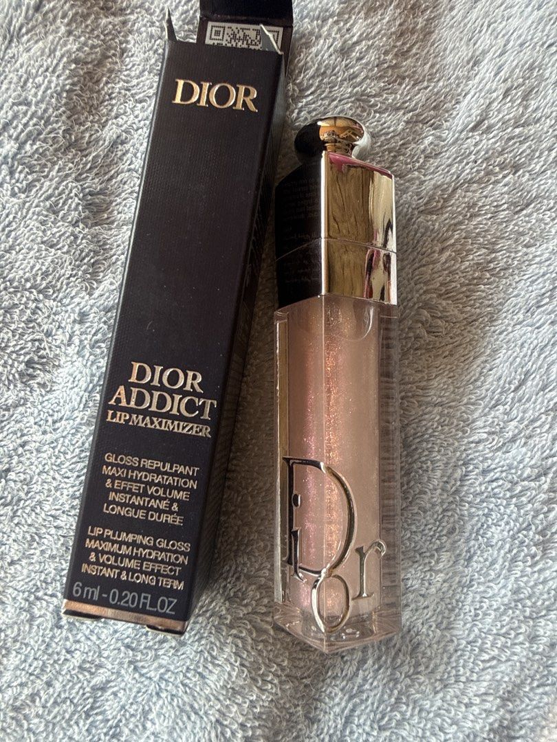 Dior Addict Lip Maximizer Gloss 001 Pink (Category: Makeup) located in Angeles City. Submitted by migs_font29 (Listing ID 1456924009, Image 1). Description: - Dior Addict Lip Maximizer - Shade: 001 Pink - Size: 6ml - Maxi Hydration & Volume Effect - Instant & Long Lasting Results - Achieve a plumped look - Perfect for everyday wear.