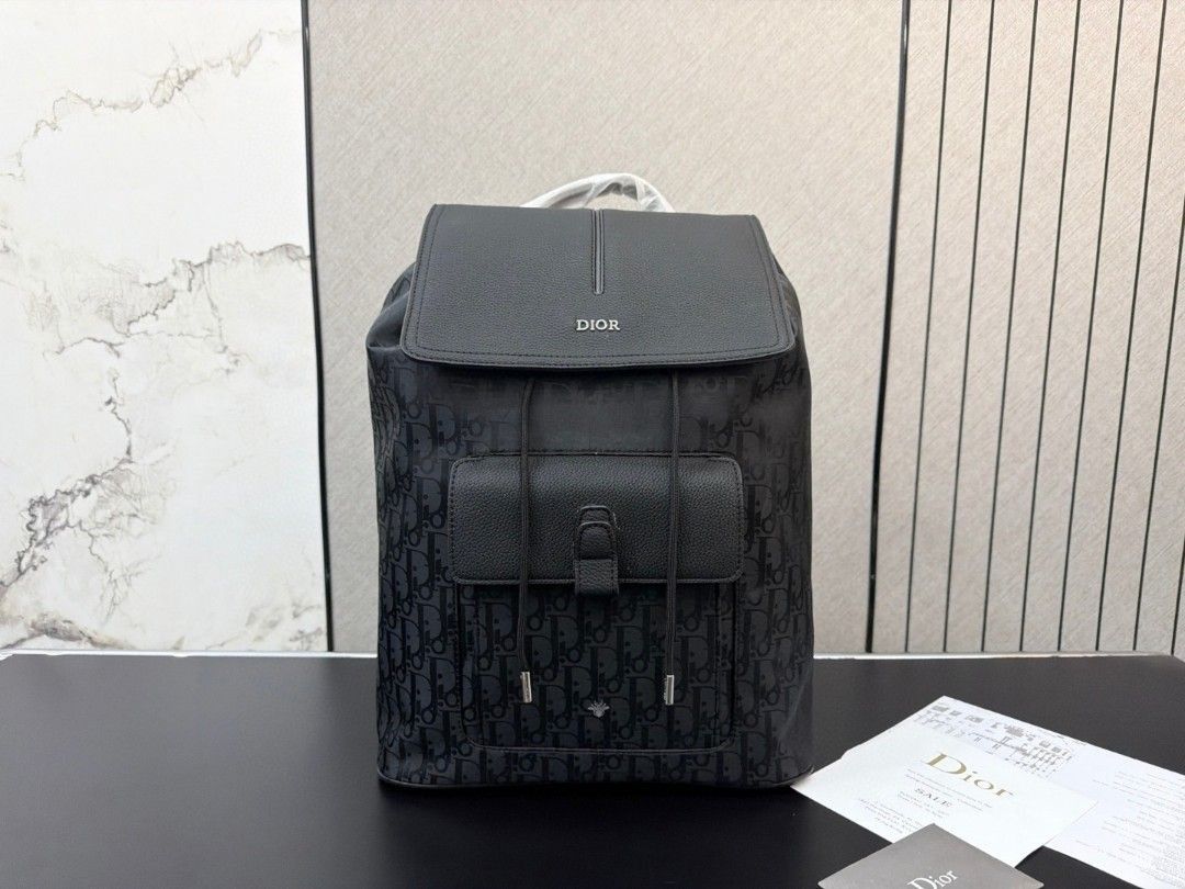 Dior backpack (Category: Bags & Wallets) located in Singapore. Submitted by minnibaby (Listing ID 1456841535, Image 2). Description: .
