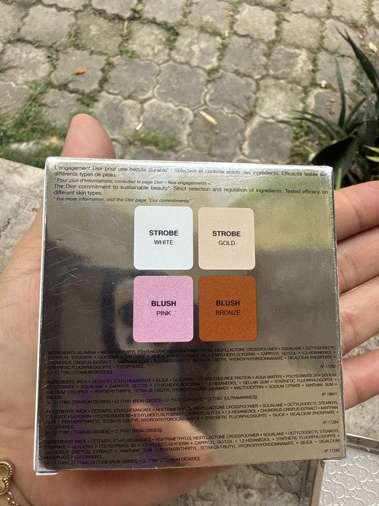 Dior Backstage Glow Face Palette 001 Universal (Category: Makeup) located in Angeles City. Submitted by migs_font29 (Listing ID 1456923112, Image 3). Description: - Dior Backstage Glow Face Palette - Shade: 001 Universal - Includes: Strobe White, Strobe Gold, Blush Pink, Blush Bronze - Function: Illuminating face palette, highlighter & blush - Benefit: Adds a beautiful glow to your makeup look.