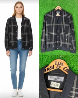 (Category: ) located in . Submitted by luxurygarments (Listing ID 1456814665, Image 1). Description: .