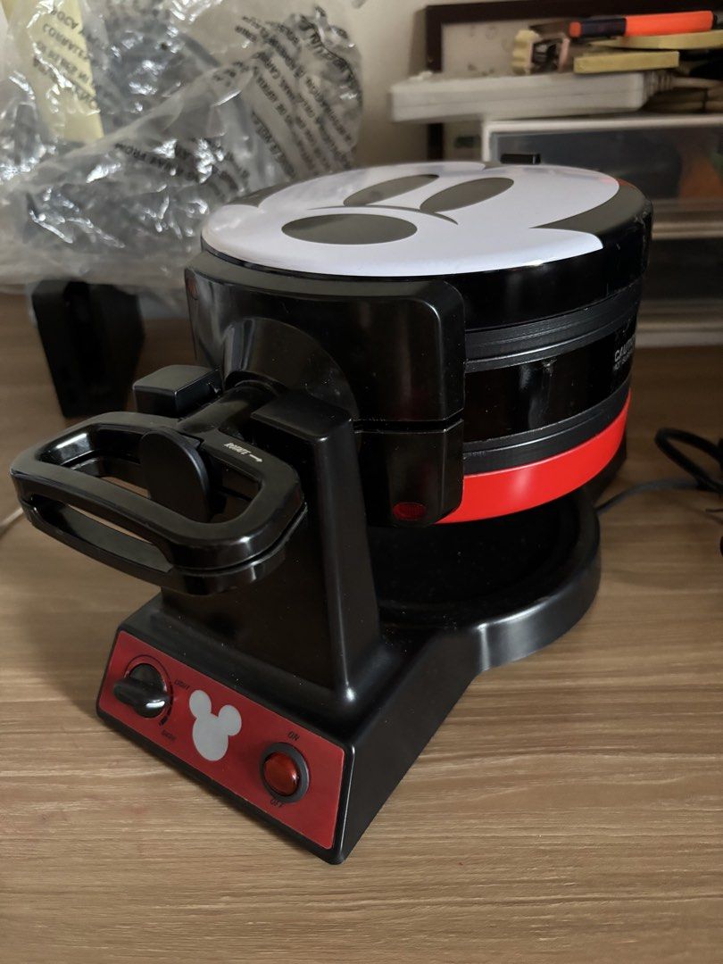 Disney Mickey Mouse Waffle Maker (Category: Other Kitchenware & Tableware) located in Quezon City. Submitted by lexingtonngo (Listing ID 1456858277, Image 1). Description: Used once only. 110v.
