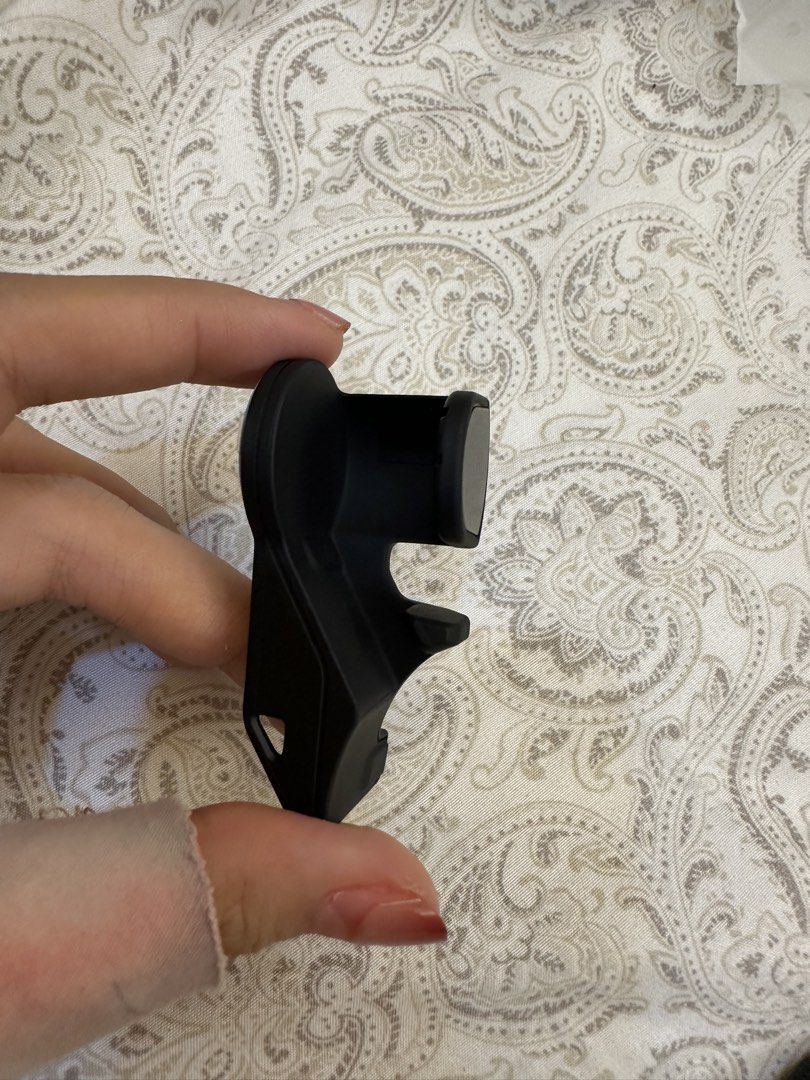 DJI Osmo pocket 4 gimbal Mount Clip (Category: Mounts & Holders) located in Manila. Submitted by allthatjazz.ph (Listing ID 1456841845, Image 3). Description: - original osmo pocket 4 gimbal clip - Black phone holder mount for DJI Osmo - Securely attaches your smartphone to the gimbal - Easy to clip on and off - Ideal for vlogging and filming with your phone - Please check photos for exact details I wont use it since i have a case already - it do