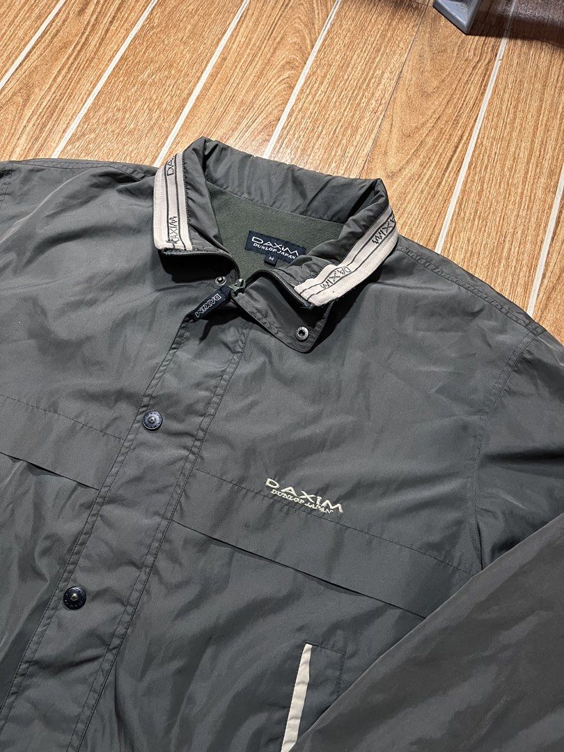 Dunlop Daxim Japan jacket (Category: Coats, Jackets and Outerwear) located in Lucena. Submitted by mjaothrift (Listing ID 1456837495, Image 3). Description: olive green jacket features a Daxim Dunlop Japan label in size medium with a textured corduroy interior lining Size Medium.