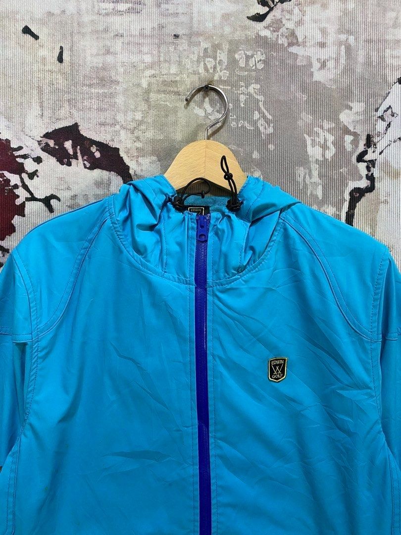 Edwin Golf Jacket (Category: Coats, Jackets and Outerwear) located in Dungun. Submitted by offerjebossku (Listing ID 1456801747, Image 3). Description: Edwin Golf Jacket Cndtion Lengan Ada Defect Bekas Tape Warna Lawa Xada Pudar Zip Semua Ok Size Tag L P22.5 L27 Rm10 Code : A15.
