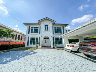 (Category: ) located in . Submitted by mudah592799 (Listing ID 1456045479, Image 1). Description: .