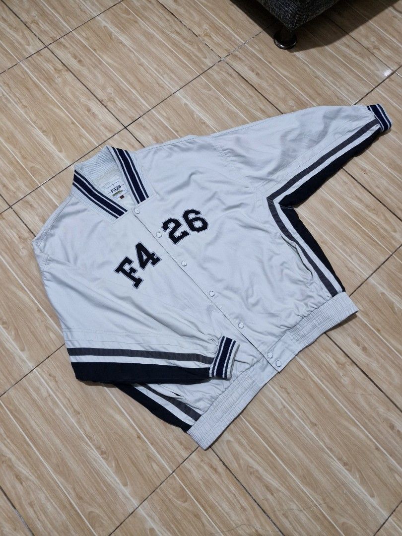 F426 Jacket (Category: Coats, Jackets and Outerwear) located in Antipolo. Submitted by kentoy6666 (Listing ID 1456910515, Image 3). Description: .