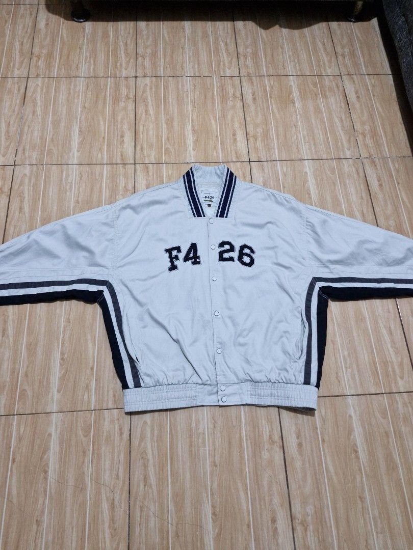F426 Jacket (Category: Coats, Jackets and Outerwear) located in Antipolo. Submitted by kentoy6666 (Listing ID 1456910515, Image 2). Description: .