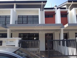 (Category: ) located in . Submitted by nazrinhakimin (Listing ID 1445224328, Image 1). Description: .