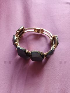 (Category: ) located in . Submitted by khim1109.lk (Listing ID 1456786165, Image 1). Description: .