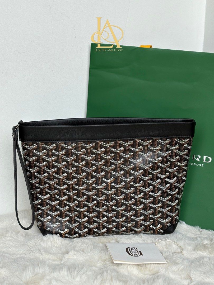 Goyard Conti Clutch Black Pm (Category: Luxury Bags & Wallets) located in Quezon City. Submitted by luxuryamethystph (Listing ID 1456862971, Image 1). Description: Complete inclusions.