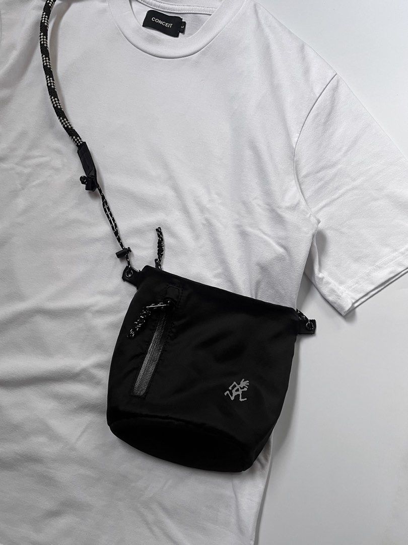 GRAMICCI Climbing Chalk Nylon Sling Bag (Category: Sling Bags) located in Bacolod City. Submitted by budget_chic (Listing ID 1456837822, Image 3). Description: Gramicci Climbing Chalk Sling Bag Reflectorized minimalist logo Material: Nylon Condition: Excellent to As new super kinis and linis, no issue. Waterproof and lightweight Perfect to mapa daily travel or outdoor activities courier: J&T/LBC.