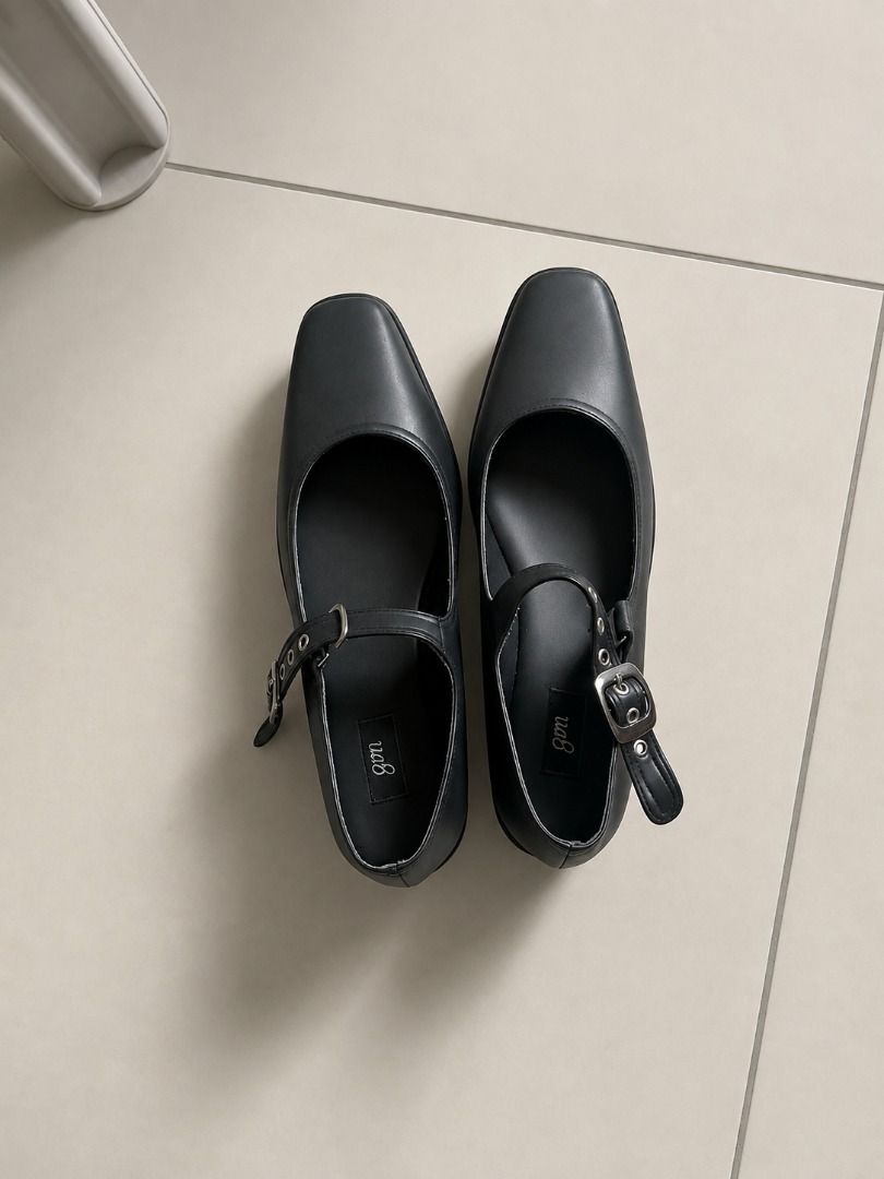 GVN Platform Mary Janes in Black (Category: Flats & Sandals) located in Manila. Submitted by dream2doubt (Listing ID 1456927911, Image 2). Description: retails ₱2,300, not on website anymore rfs: decluttering used twice max price is nego.