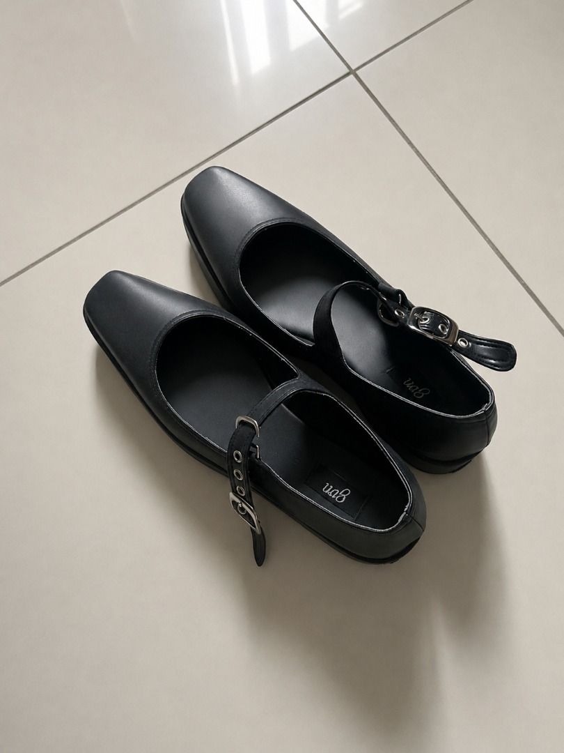 GVN Platform Mary Janes in Black (Category: Flats & Sandals) located in Manila. Submitted by dream2doubt (Listing ID 1456927911, Image 1). Description: retails ₱2,300, not on website anymore rfs: decluttering used twice max price is nego.