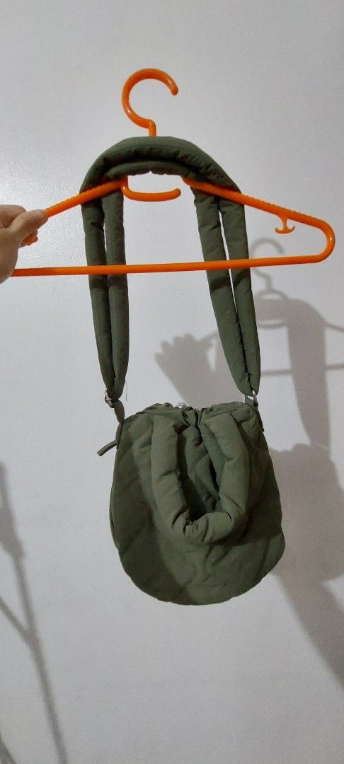 hellolulu Quilted Drawstring shoulder bag Olive Green (Category: Backpacks) located in Manila. Submitted by deqluttering (Listing ID 1456883833, Image 2). Description: - Hellolulu quilted shoulder bag - Color: Olive Green - Padded straps for comfort - Includes silica gel packet - Ideal for everyday use.